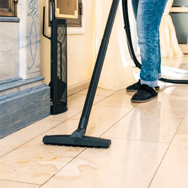 Usisavač za dubinsko čišćenje